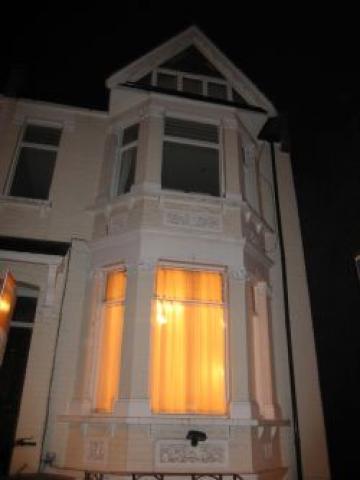 			2 Bedroom, 1 bath, 1 reception Flat			 Keslake Road, QUEENS PARK NW6